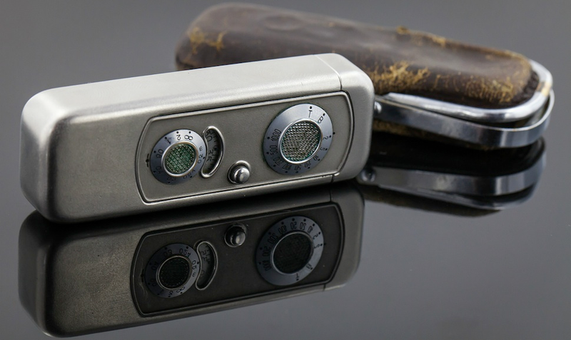 Illustration for article titled These Miniature Spy Cameras Could Make You The Perfect James Bond